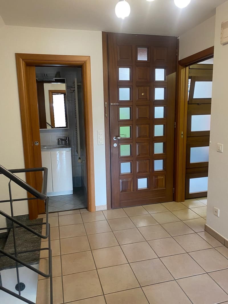 Incantevole casa di nucleo ristrutturata con vista lago (4)
