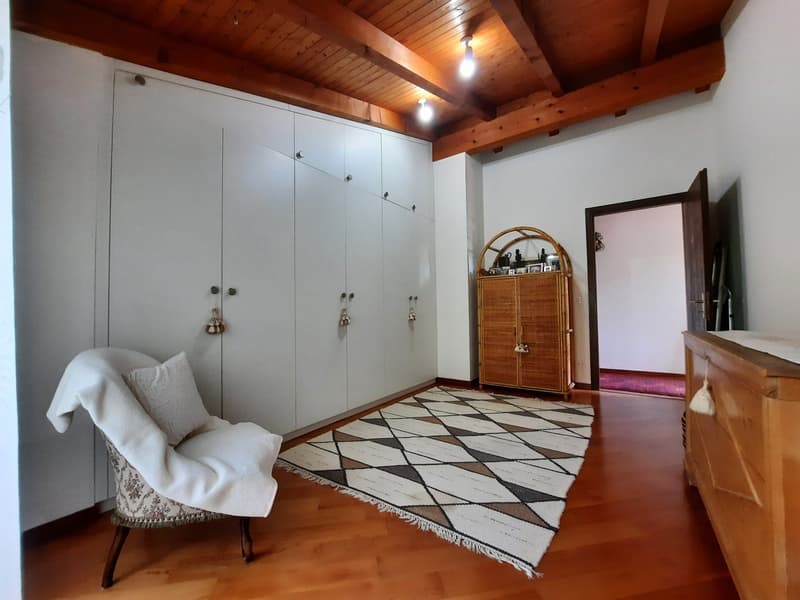 Splendida Villa di 9 Locali a Manno, Ticino (23)