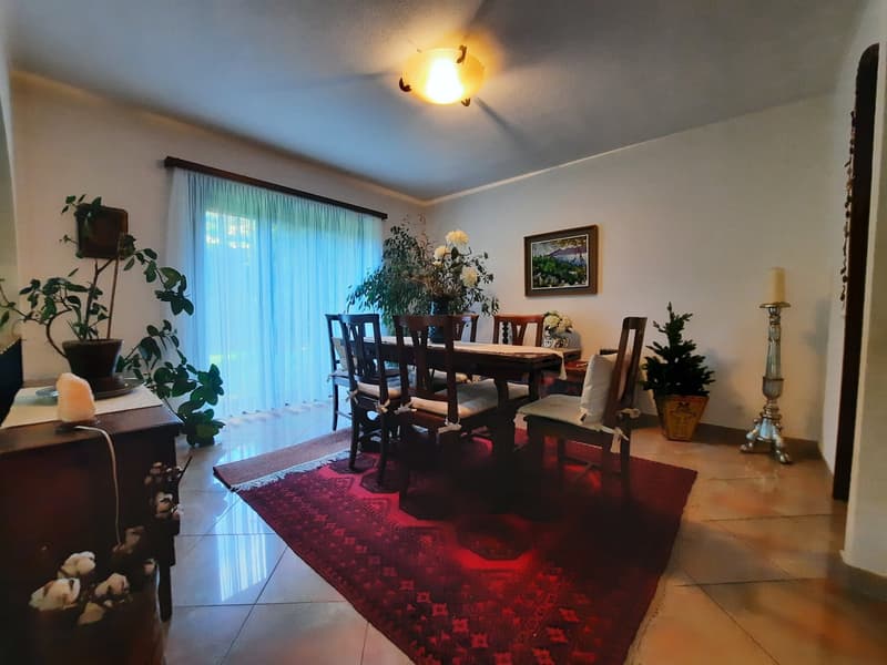 Splendida Villa di 9 Locali a Manno, Ticino (13)