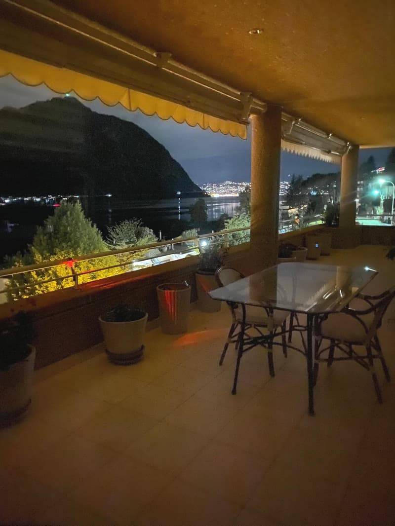Stunning 4.5-Room Attic Apartment with Lake Views in Bissone (14)