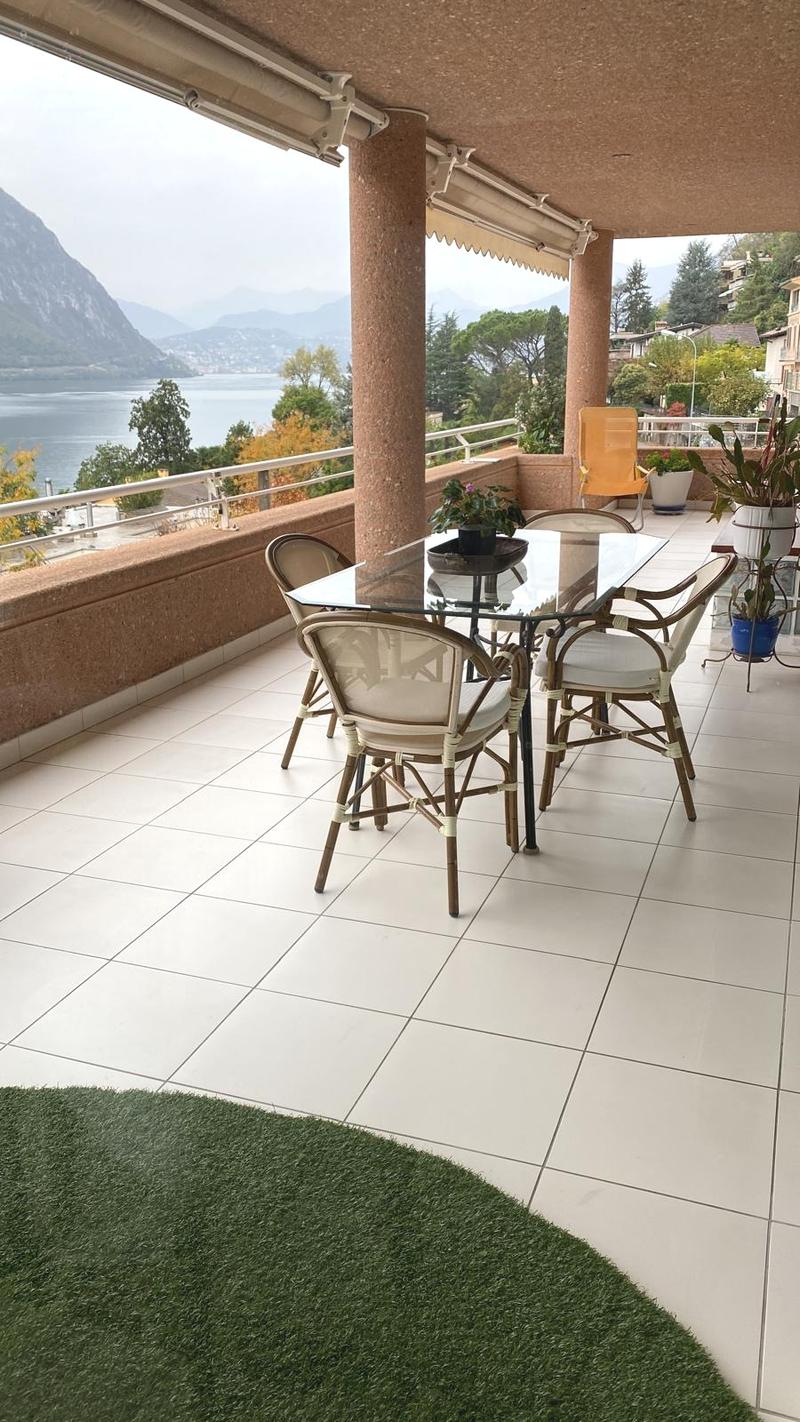 Stunning 4.5-Room Attic Apartment with Lake Views in Bissone (13)