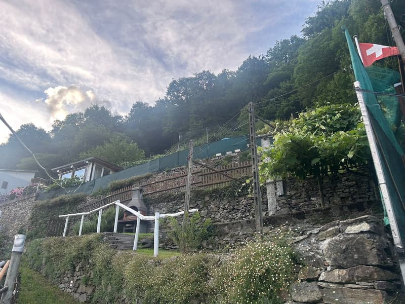 Casa indipendente nel nucleo di Medeglia (28)