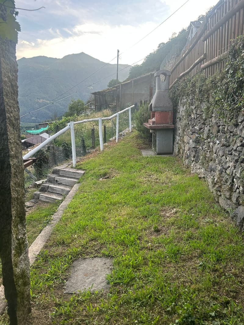 Casa indipendente nel nucleo di Medeglia (30)