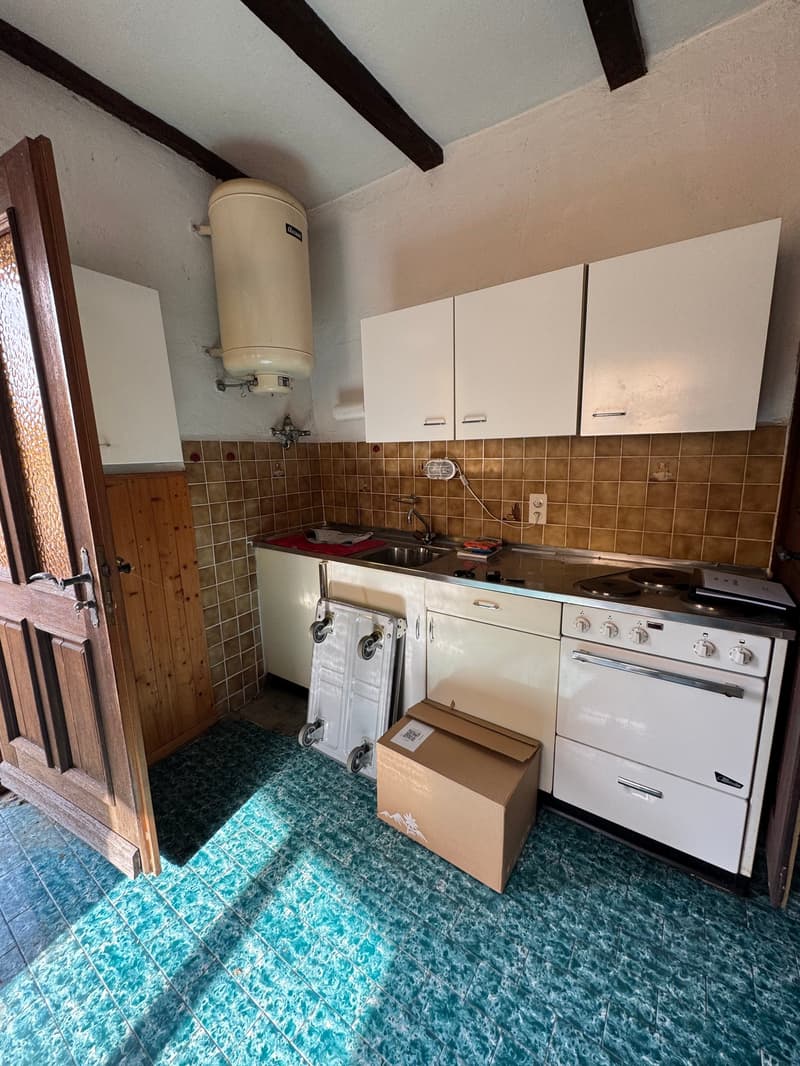 Casa di nucleo con 2 appartamenti e 18 locali a Vernate (24)