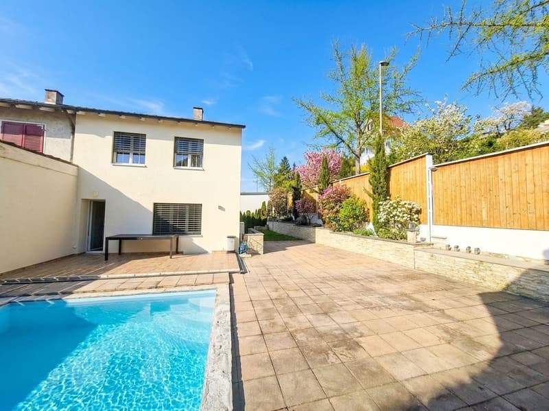 Familienfreundlich mit Pool (2)