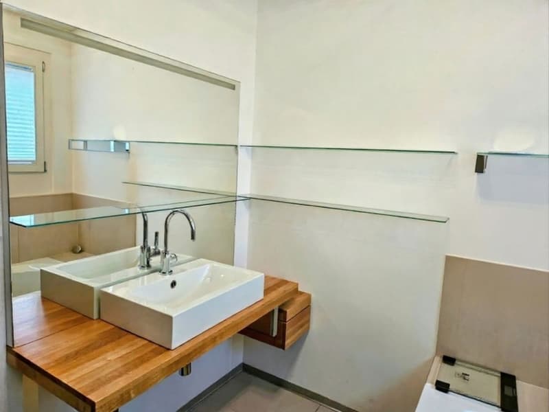 Geräumige 3.5-Zimmer Dachwohnung mit Aussicht in Weiningen (9)
