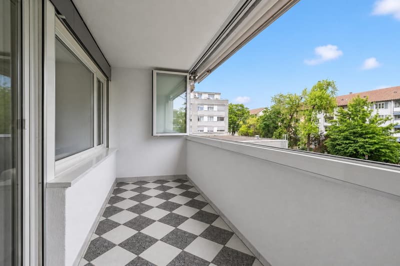 Modern, zentral und 2 Einstellhallenplätze inklusive (6)
