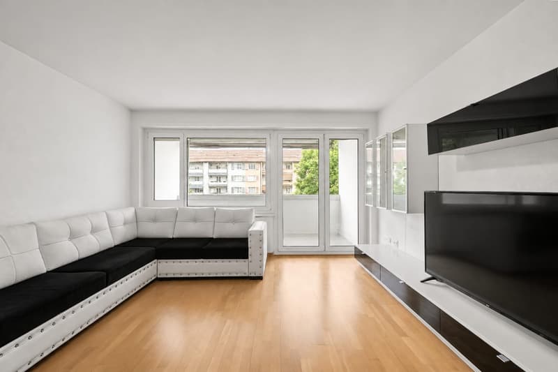 Modern, zentral und 2 Einstellhallenplätze inklusive (3)