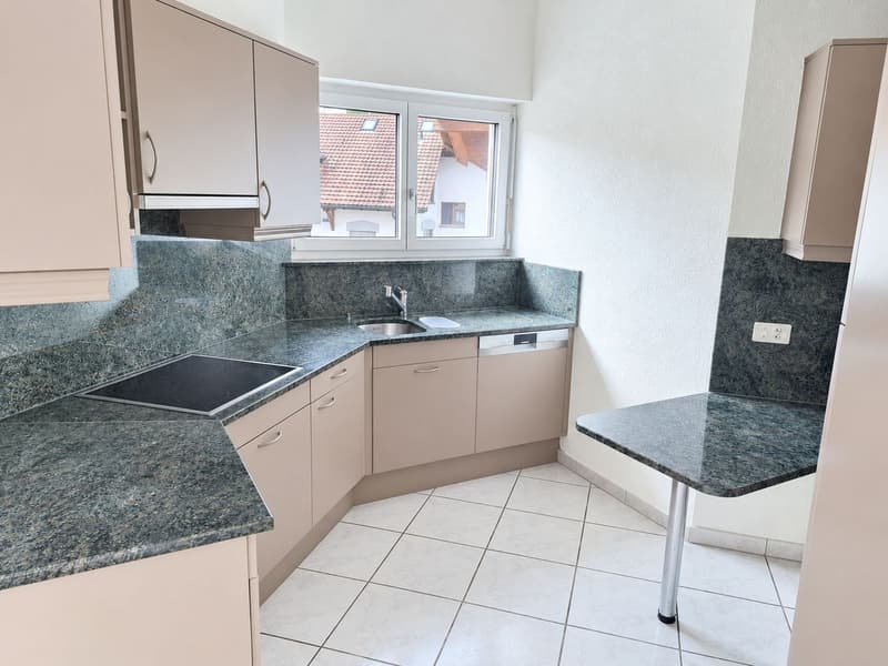 Zweistöckiges Raumwunder in Bremgarten: 6.5-Zimmer-Maisonette mit beheiztem Pavillon & Bastelraum (9)