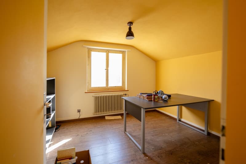 Einfamilienhaus mit Ausbaupotenzial an ruhiger Lage in Muhen (9)