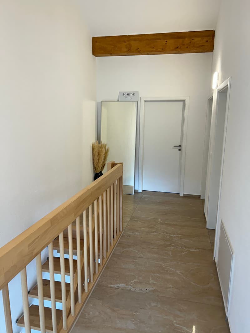 Helle Maisonette-Wohnung mit zwei Balkonen – Mieten mit Kaufoption in Safenwil (7)