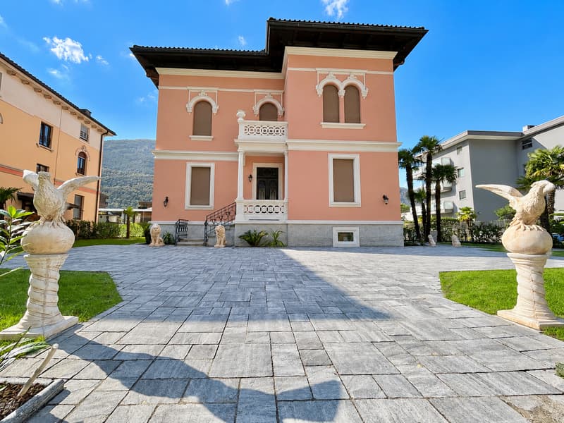 4.5 locali alto standing con giardino privato a Capolago (1)