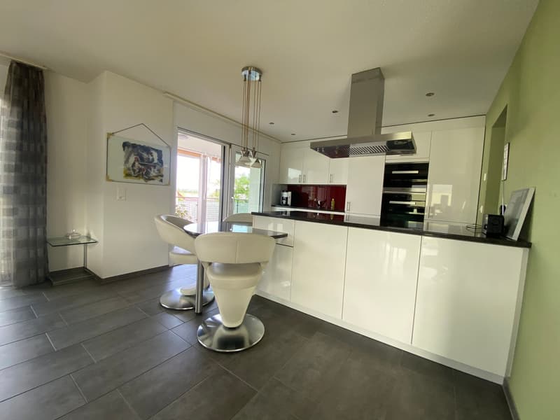 Helle 4.5-Zimmer-Wohnung mit Balkon und schöner Aussicht in Wangen an der Aare (4)