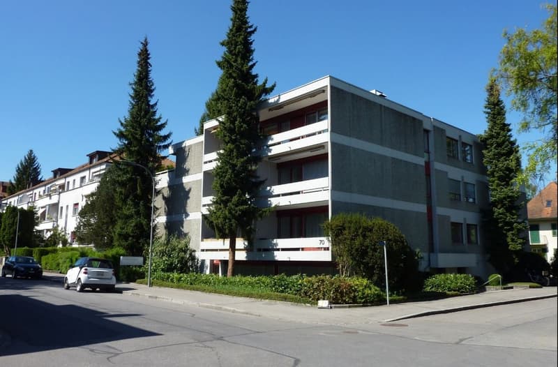 Charmante 4-Zimmer-Wohnung mit Balkon in Bern-Bümpliz (1)