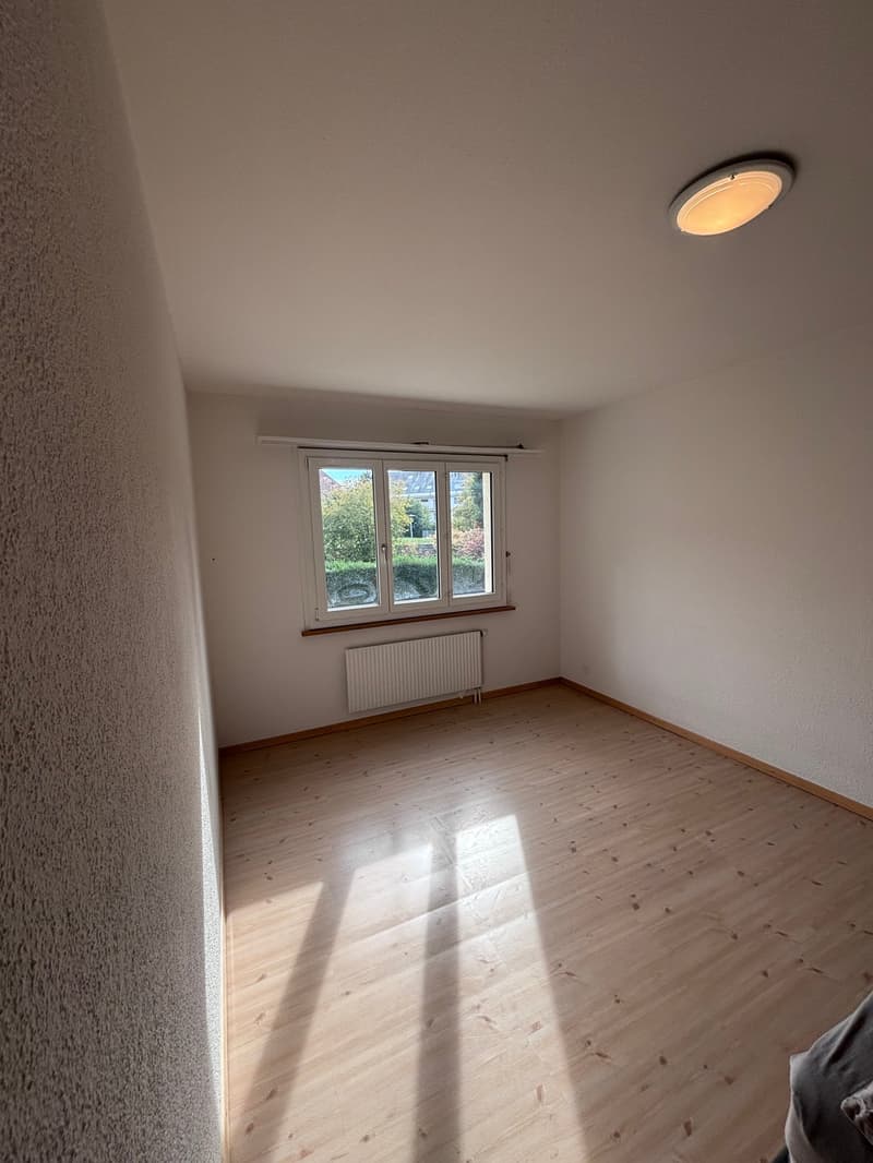Gemütliche 2.5-Zimmer-Wohnung mit Balkon in Luterbach (9)