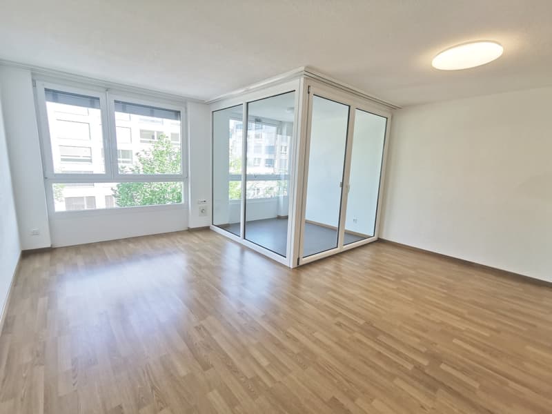 Modernes Studio mit Loggia in Biel – ab Oktober 2026 verfügbar (3)