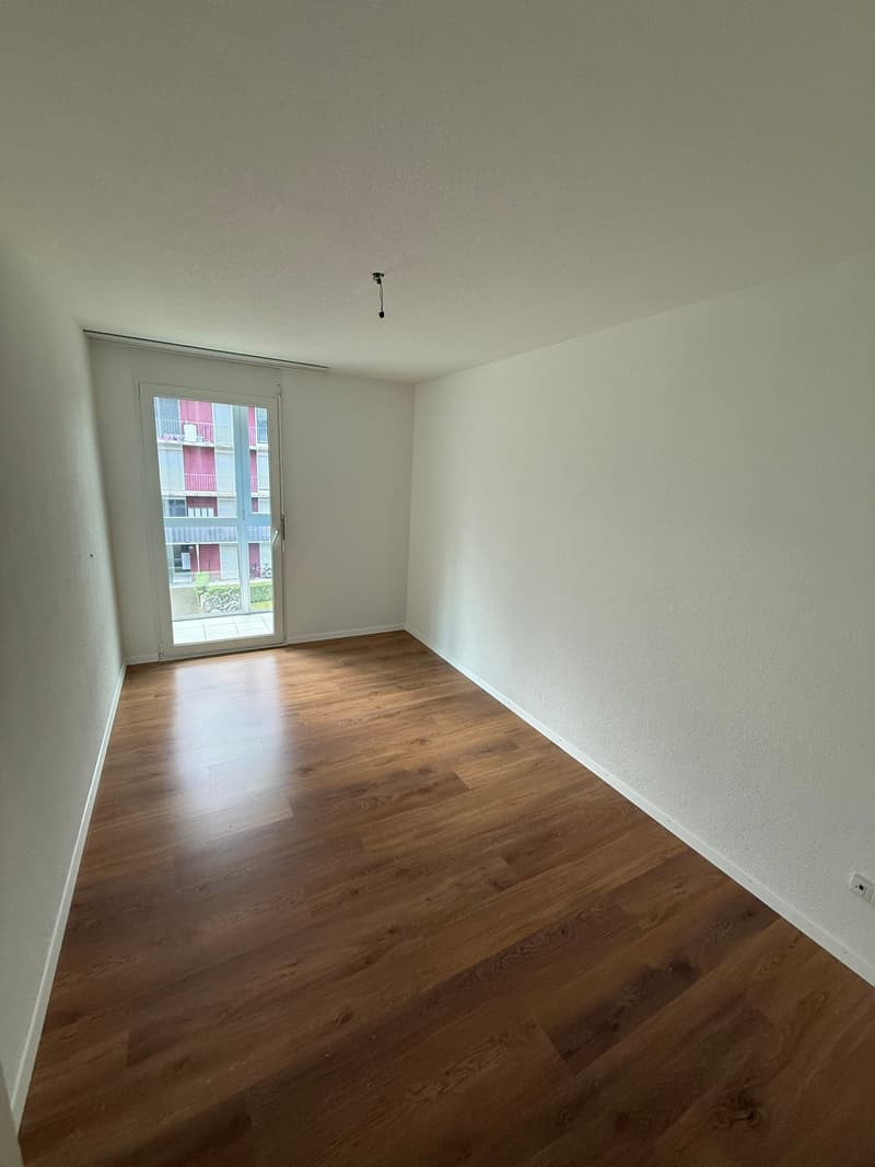 Grosszügige 3.5-Zimmer-Wohnung (4)
