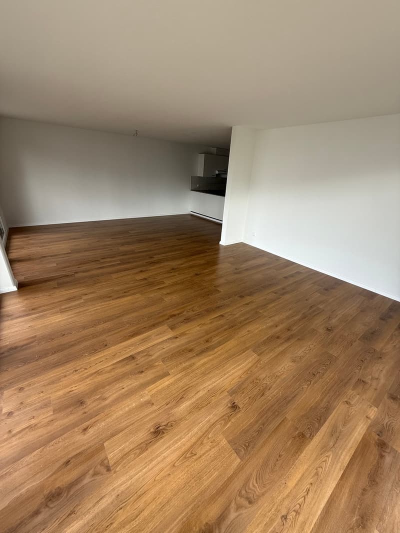 Grosszügige 3.5-Zimmer-Wohnung (7)