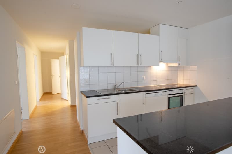 Helle 4.5-Zimmer-Wohnung im 5. OG in Biel/Bienne – sofort verfügbar (4)
