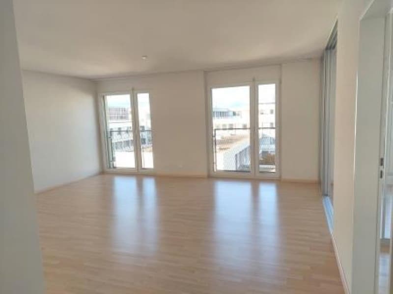 Moderne und grosszügige 4.5-Zimmerwohnung im 6.OG mit Wintergarten (3)