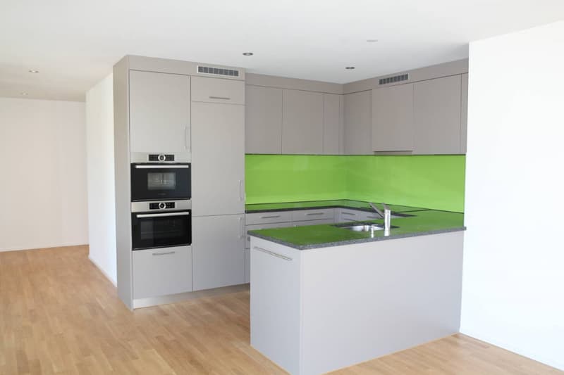 Helle und familienfreundliche 4.5-Zimmer-Wohnung mit Balkon in Menziken (3)