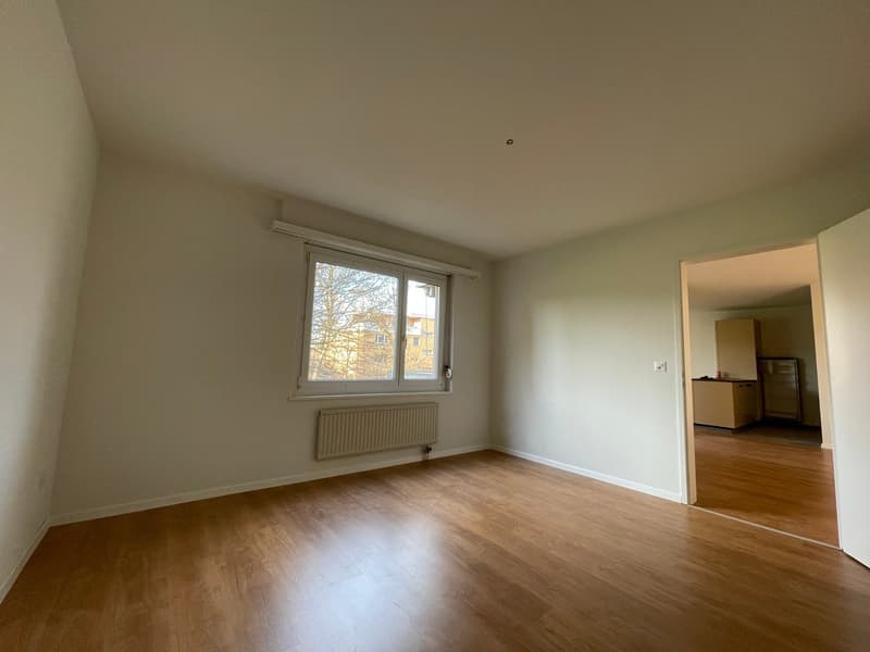 Helle 3.5-Zimmer-Wohnung mit Balkon in Dübendorf (9)