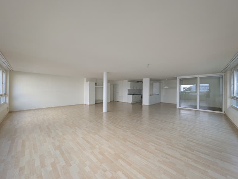 Riesiges Studio im Sabag-Areal (2)