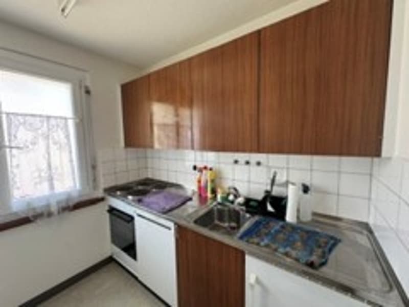 Helle 4-Zimmer-Wohnung mit Balkon und Grünblick in Hinwil (4)