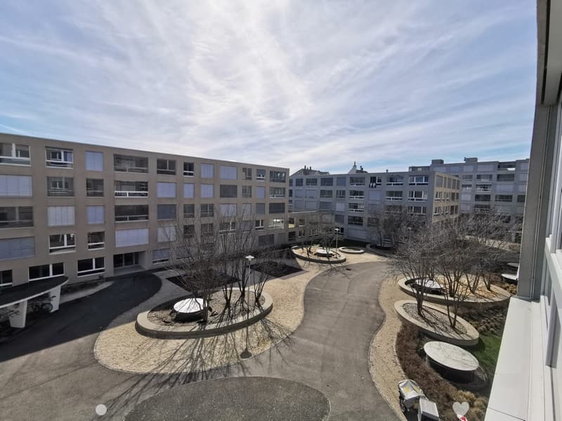 Helle 2.5-Zimmer-Wohnung in Biel – Modern und zentral gelegen (1)