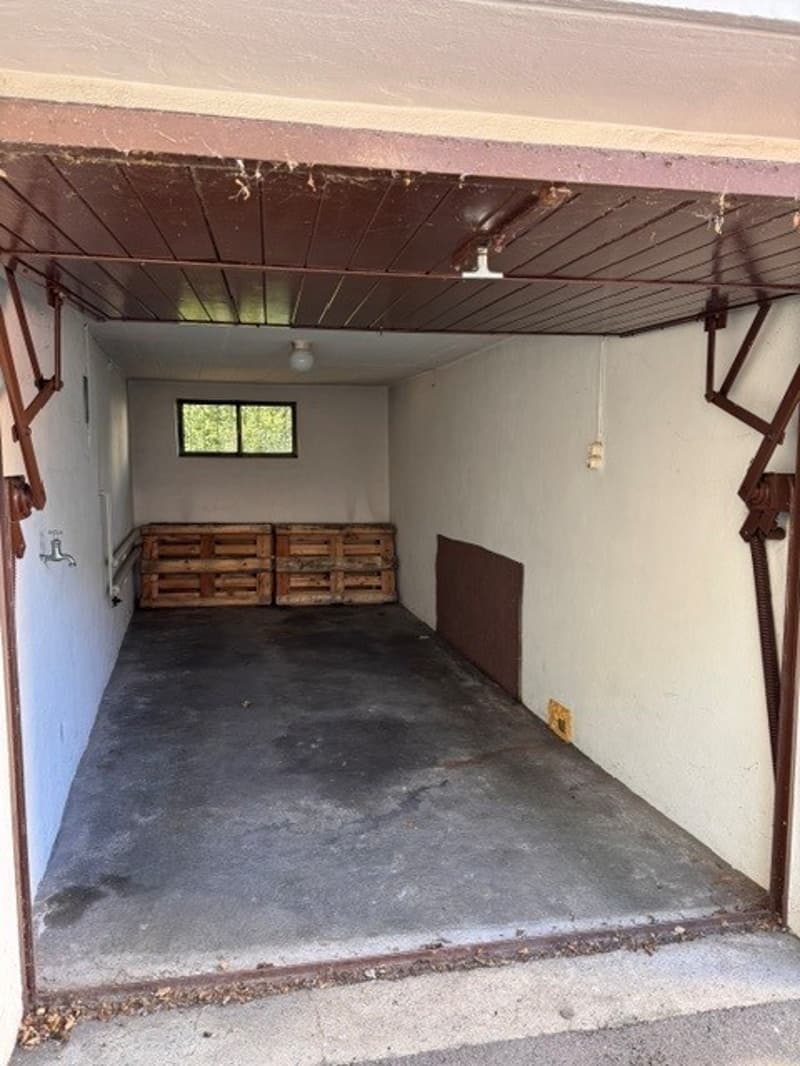 Garage zu vermieten! (2)