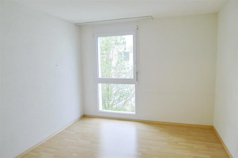 Nachmieter gesucht für zentrale 3.5-Zimmer-Wohnung (4)