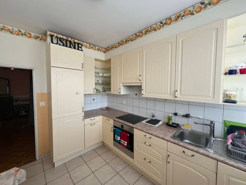 Spacieux 4.5 pièces de 126 m² (3)