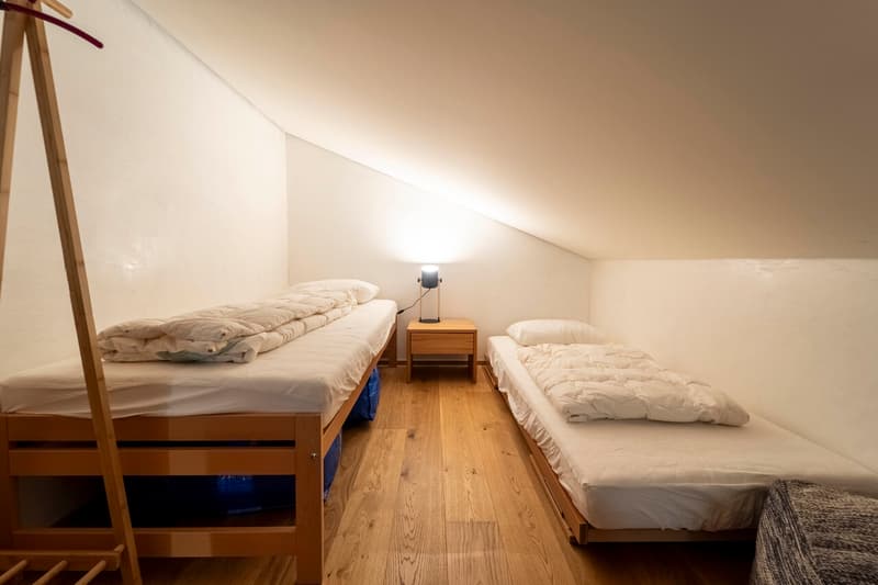 Appartement de standing rénové avec des matériaux de qualités (12)