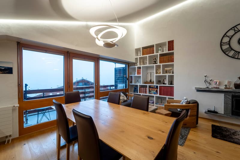 Appartement de standing rénové avec des matériaux de qualités (2)
