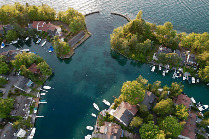 Duplex en dernier étage rénové à Port Ripaille (11)