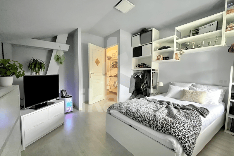 Appartement lumineux avec terrasse et garage à 15 min de Genève (11)
