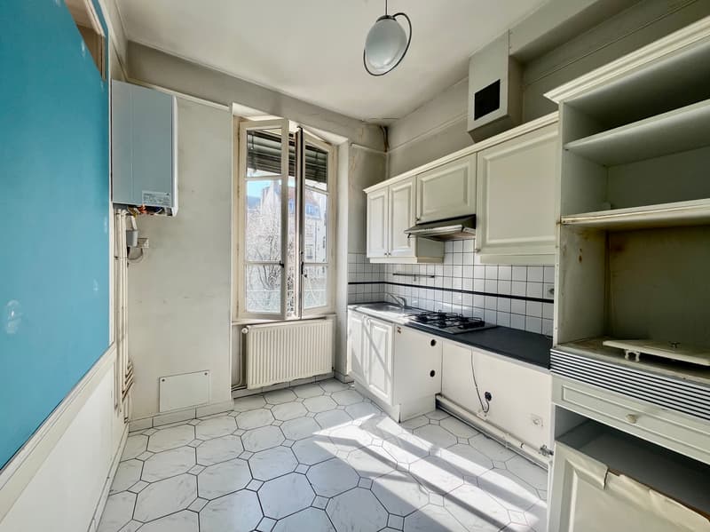 EXCLUSIVITE - T2 de 59,13m2 (loi Carrez) - 3ème étage (6)