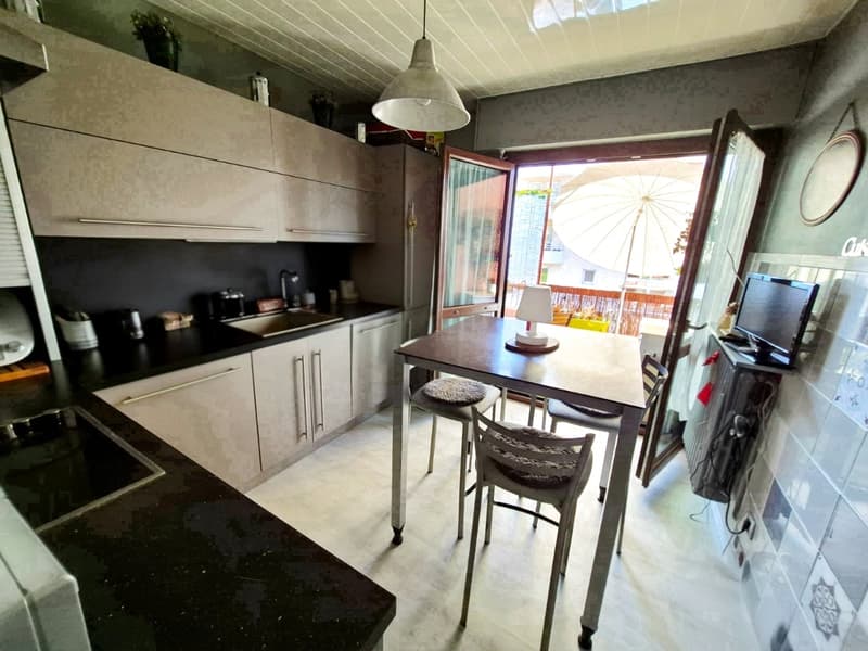 Superbe T4 rénové avec charme, balcon et double garage Idéal frontaliers (7)