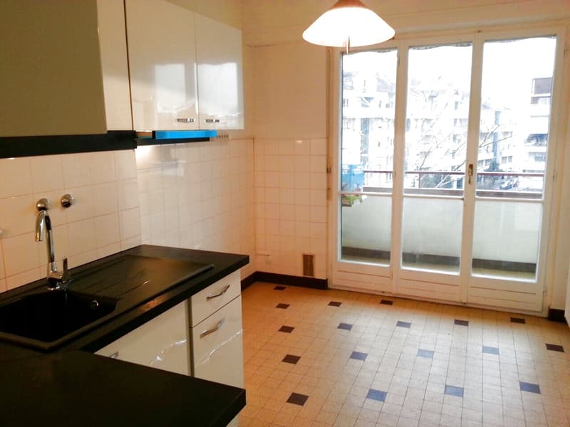 Moëllesulaz Appartement T2 rénové 50 m² avec balcons et parking (5)