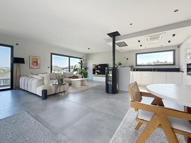 Villa contemporaine avec piscine chauffée (6)