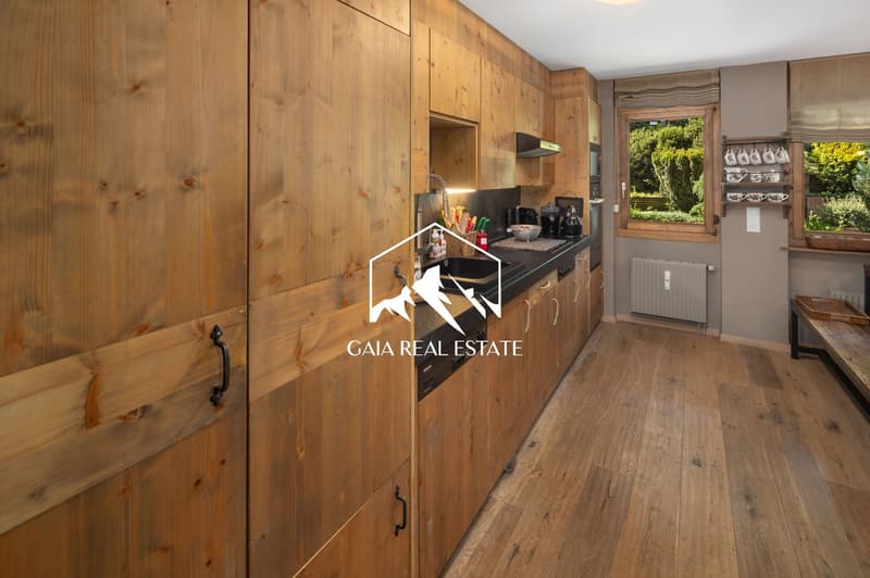 Stunning 4.5-Room Apartment on Route de Tsarbouye (8)