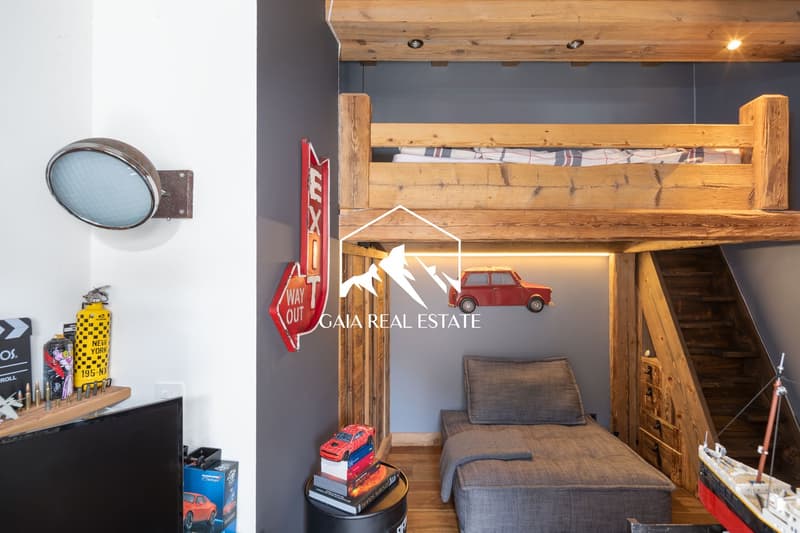 Stunning 4.5-Room Attic Apartment with Panoramic Views in Crans-Montana (13)