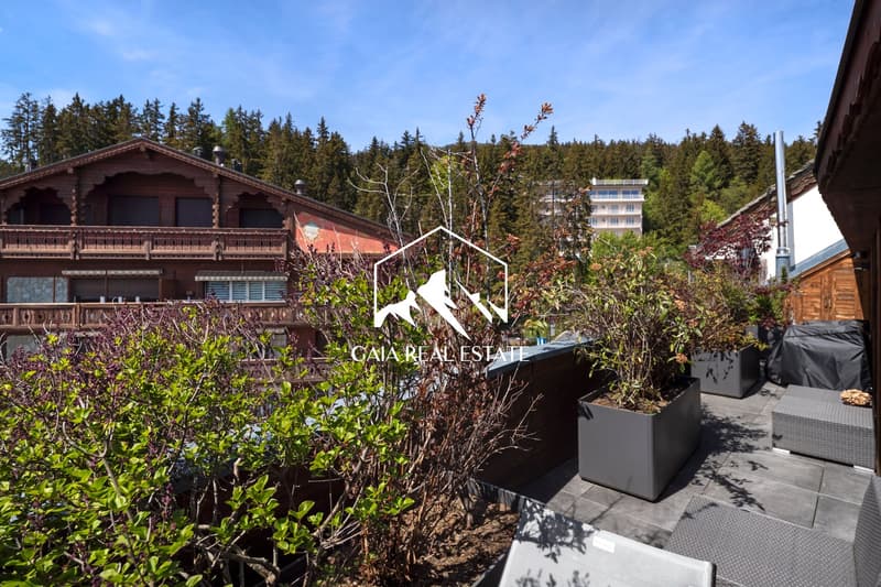 Stunning 4.5-Room Attic Apartment with Panoramic Views in Crans-Montana (14)