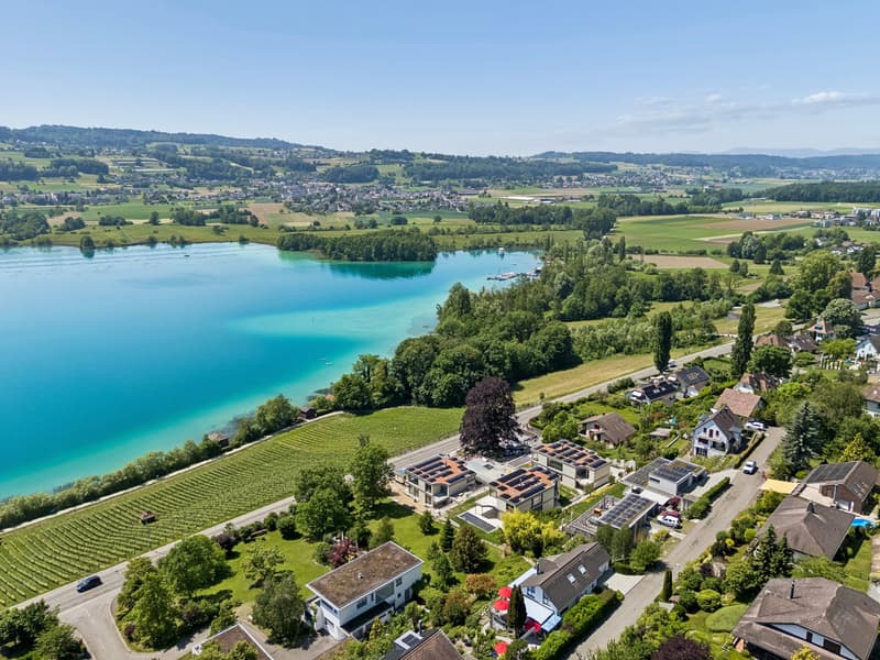 Exklusive Neubauvilla mit Pool und Seeblick (43)