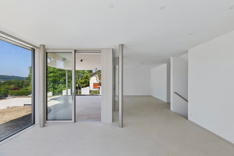 Exklusive Neubauvilla mit Pool und Seeblick (25)