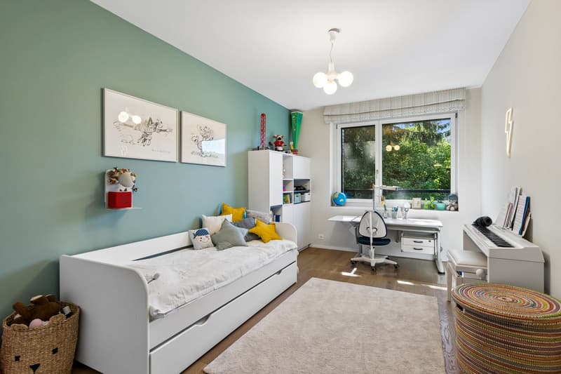 Exklusive 6.5 Zimmer Gartenwohnung mit Sauna (38)