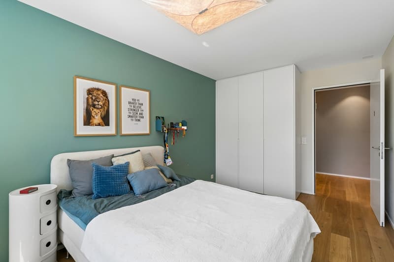 Exklusive 6.5 Zimmer Gartenwohnung mit Sauna (33)