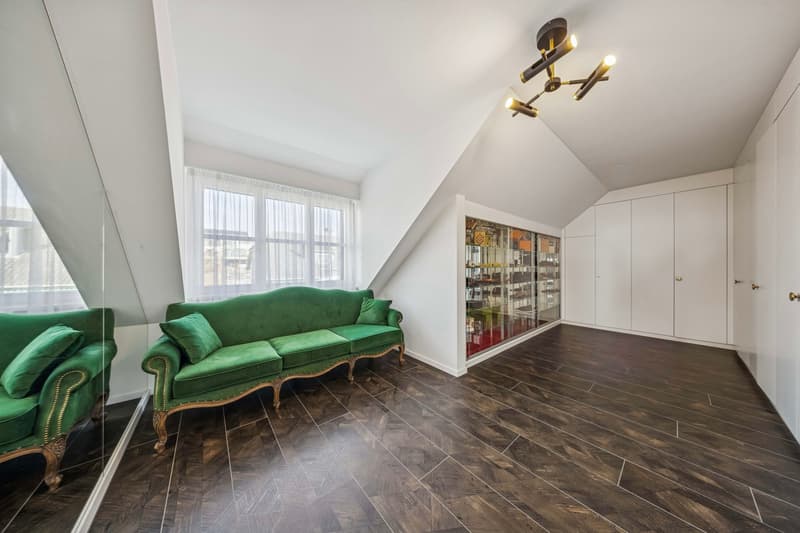 12-Zimmer-Villa mit Indoor-Pool | Mietkauf möglich (32)