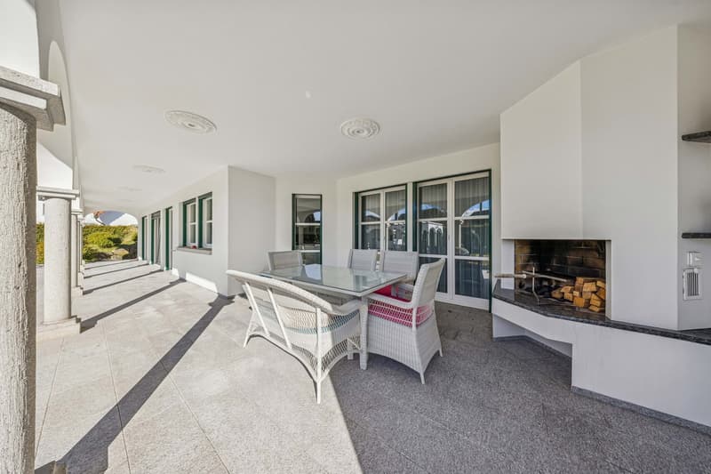 12-Zimmer-Villa mit Indoor-Pool | Mietkauf möglich (15)