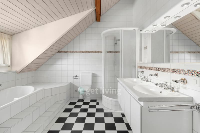 FREISTEHENDES EINFAMILIENHAUS MIT POOL (STEUERFUSS 90 %)--SINGLE-FAMILY HOUSE WITH POOL (TAX RATE 90%) (7)